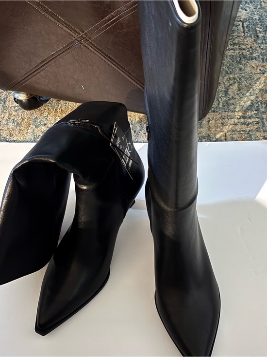 Madden Nyc Shoes - Black Pointed-Toe Knee-High Heeled Boots